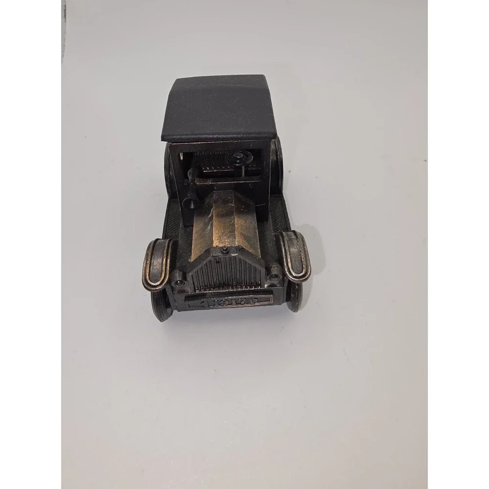 Vintage Die-Cast Bronze 1917 Antique‎ Car Collectible Pencil Sharpener Brass Toy